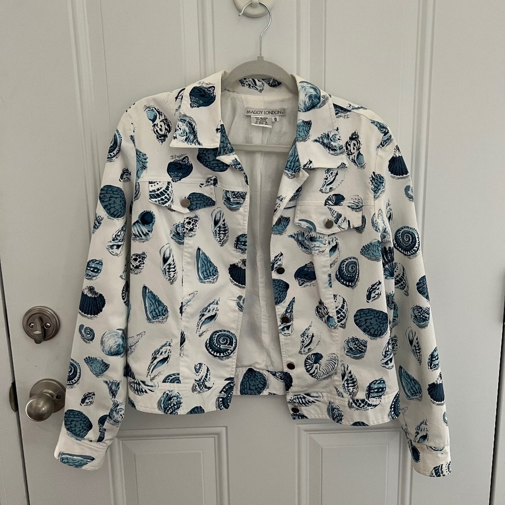 Maggy London White Jacket with Blue Seashell Design Size 10
